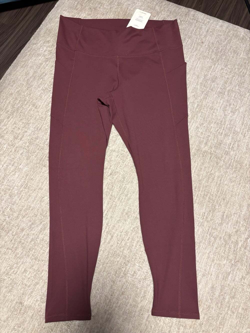 NWT Fabletics Oasis High-Waisted PureLuxe Leggings in Merlot Size XXL/1X 14/16